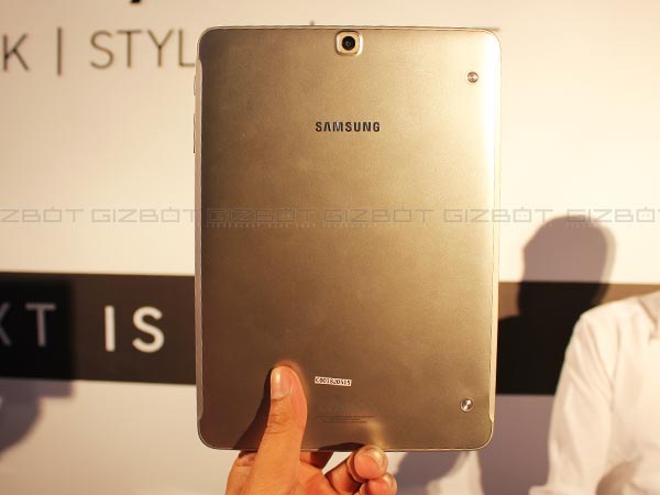 సామ్‌సంగ్ గెలాక్సీ టాబ్ ఎస్2 9.7 ఫోటో గ్యాలరీ 