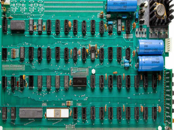 వేలానికి స్టీవ్ జాబ్స్ తొలి ఆస్తి 