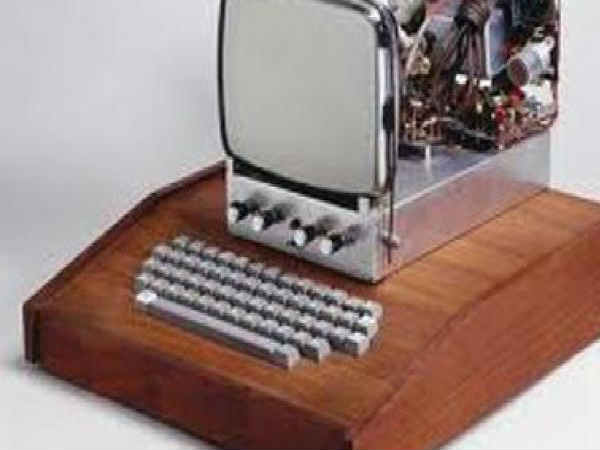 వేలానికి స్టీవ్ జాబ్స్ తొలి ఆస్తి 