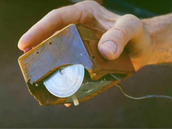 1952లో తొలిసారిగా కెనడియన్ నేవి లో వాడిన మౌస్