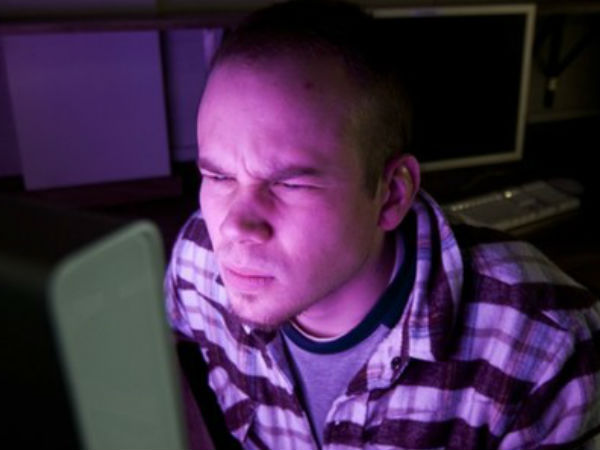 అతిగా వీడియో గేమ్ ఆడుతున్నారా..?  