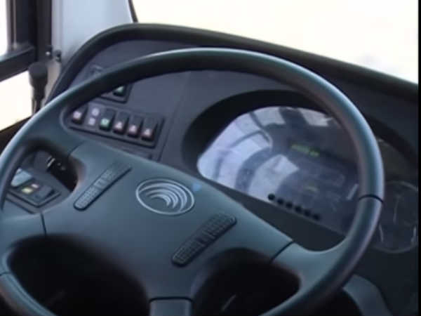 బస్సులు రాకతో డ్రైవర్ల జాబులకు కష్టకాలమే 