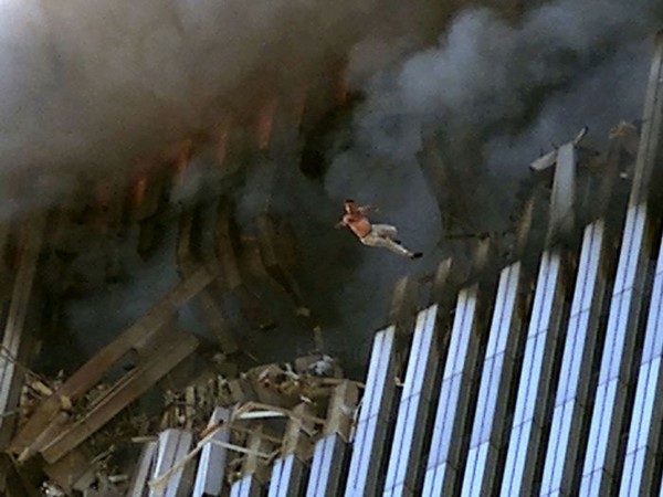 9/11 దాడులకు 14 ఏళ్లు, విషాదకర చిత్రాలు