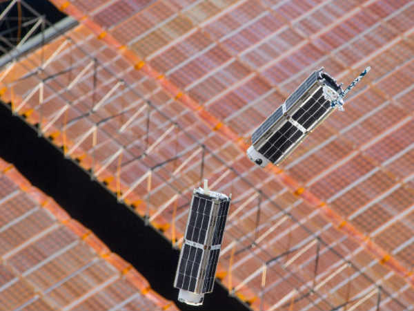 పావురం శాటిలైట్ ఫోటో