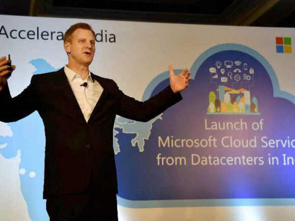 40 దేశాల్లో 100 డేటా సెంటర్లను..