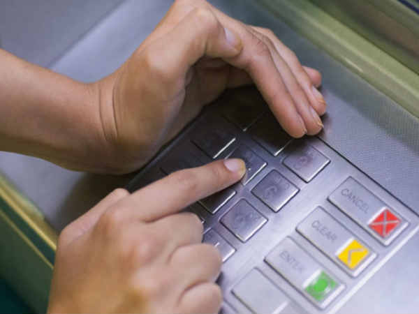 కార్డుపై ఉన్న 18 అంకెలు