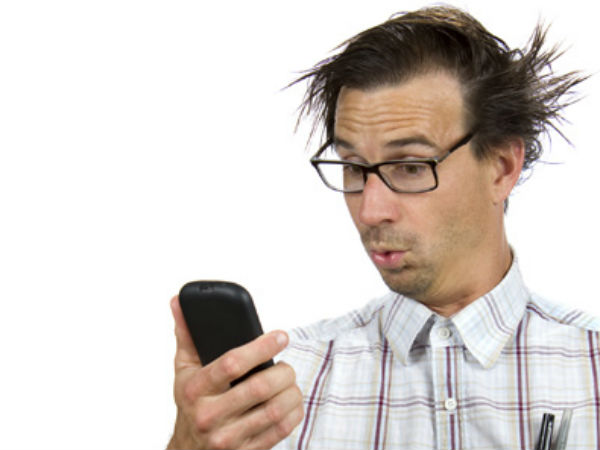 వాట్సాప్‌తో పూర్తిగా మారిపోయిన కమ్యూనికేషన్ సంబంధాలు