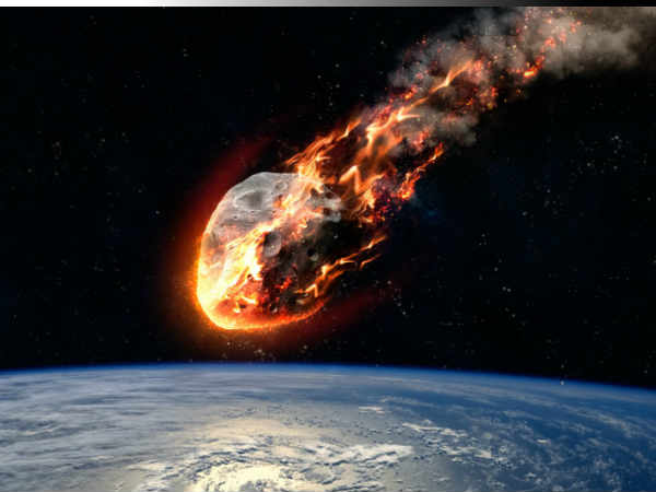 పెద్దపెద్ద ఉల్కలు భూమిపైకి ప్రచండవేగంతో ..