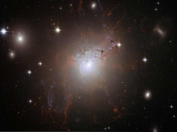 మెరుస్తూ కనిపించి మాయమయ్యేవే ఉల్కలు