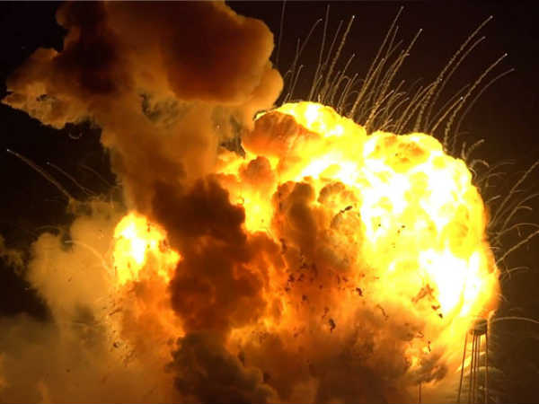 ఈ రాకెట్‌లో మనుషులు ఎవ్వరూ లేరు