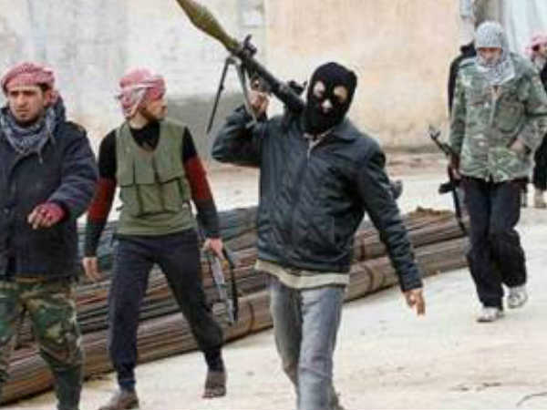 సిరియాలో మూడు వర్గాల మధ్య పోరాటం