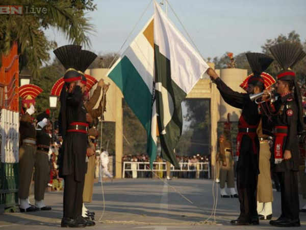 1947లో భారత్ సెక్యులర్ దేశంగా, పాకిస్తాన్ ఇస్లామిక్ రాజ్యంగా..