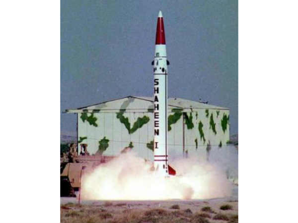 పాకిస్థాన్ ప్రభుత్వం తమ వద్ద ఉన్న అణ్వాయుధాల సంఖ్యను పెంచుకునేందుకు ..