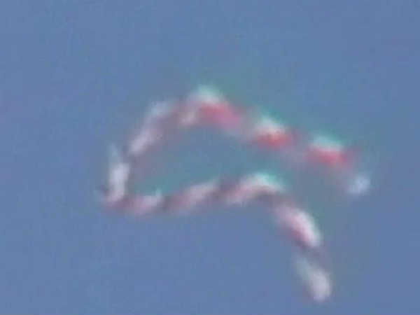 వీటి చుట్టూ వలయాలు కూడా వున్నాయని..