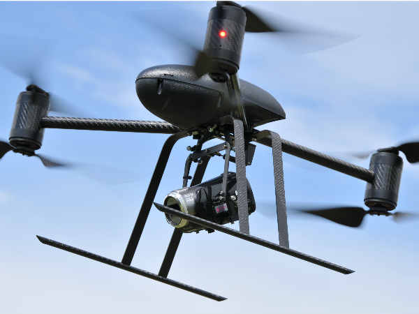 డ్రోన్‌ విమానాలు రెండు రకాలు