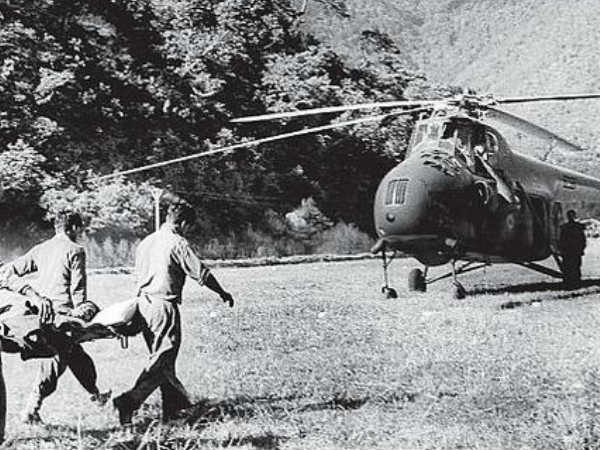 చైనా సైన్యాన్ని ఎదుర్కునేందుకు యుద్ధ విమానాలను పంపాల్సిందిగా ..