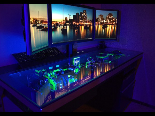 క్రియేటివ్ కంప్యూటర్ వర్క్ స్టేషన్‌లు