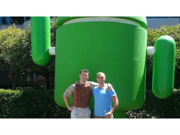 గిజ్‌బాట్ పేజీని లైక్ చేయండి