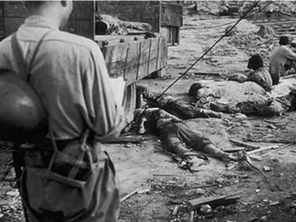 హిరోషిమా ప్రజల ప్రాణాలు అనంతవాయువుల్లో..