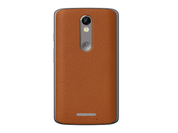 మోటరోలా డ్రాయిడ్ టర్బో 2 స్టన్నింగ్ లుక్స్