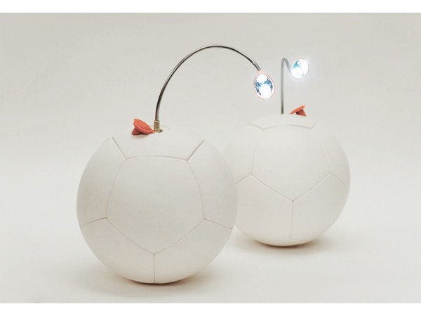 క్రియేటివ్ ఛార్జింగ్ స్టేషన్స్ ఫోటో గ్యాలరీ