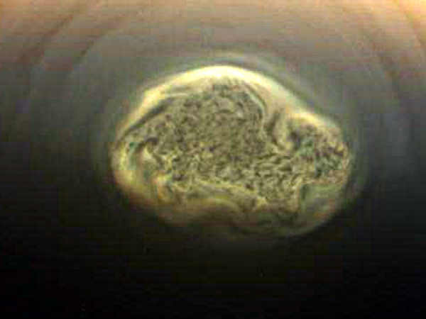 టైటాన్‌లోని ఏరోసాల్స్‌ వివరాలను