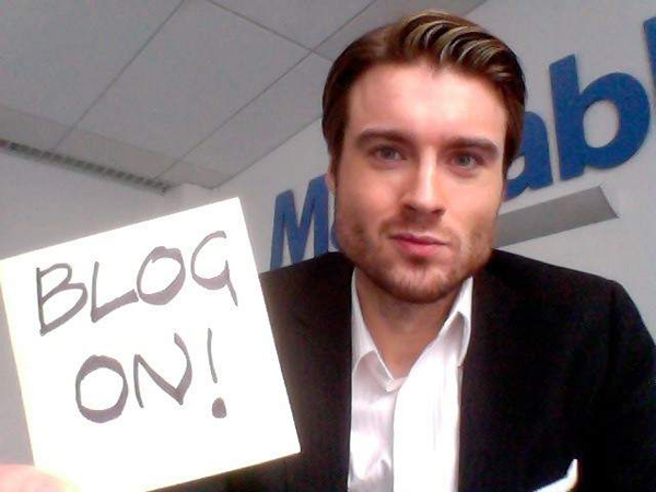 పీటే కాష్ మోర్.. మాషబుల్ 