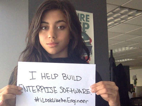 జరిగిందేమిటో ఆమెకు అస్సలు అర్థం కాలేదు. 