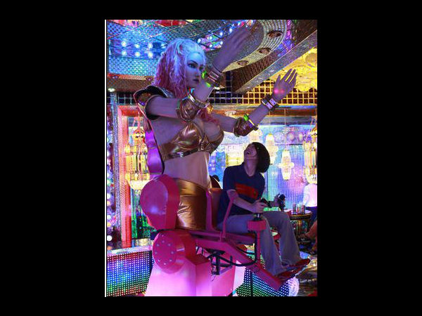 ప్రపంచాన్నేషాక్ చేసిన టెక్నాలజీ 