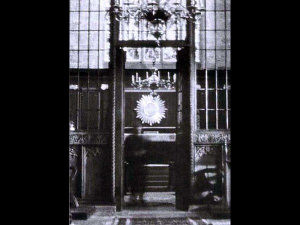 ప్రపంచాన్ని మోసం చేసిన 20 గోస్ట్ ఫోటోలు