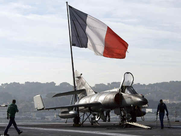 సిరియాపై అధికారికంగా యుద్ధం