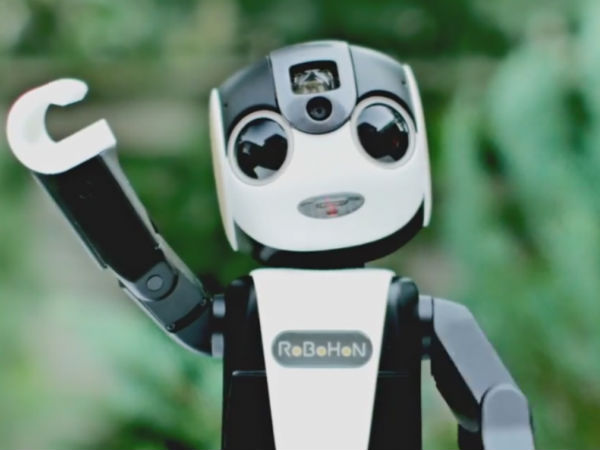 RoboHon, ఇది పూర్తిగా రోబోట్ స్మార్ట్‌ఫోన్