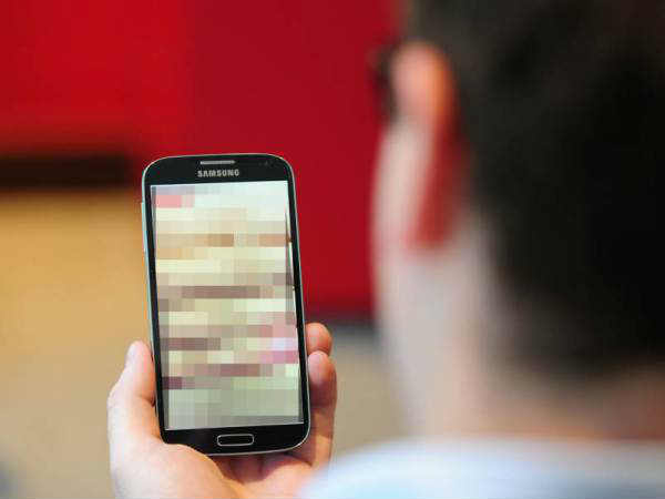 పోర్న్ (Porn)