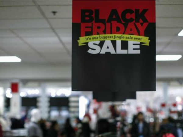 ప్రసిద్ధ షాపింగ్ యాప్ ల నకిలీలు సృష్టించి