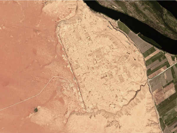 పాడుబడిన ఆలయాలు,చర్చిలు