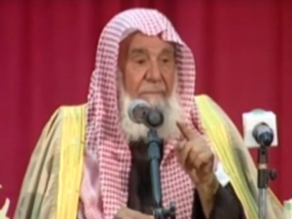 అబ్దుల్ అజీజ్ అల్ రజ్హీ ... అల్జ్హ్రీ బ్యాంకు వ్యవస్థాపకుడు  ( రూ.  37,620 కోట్లు) 