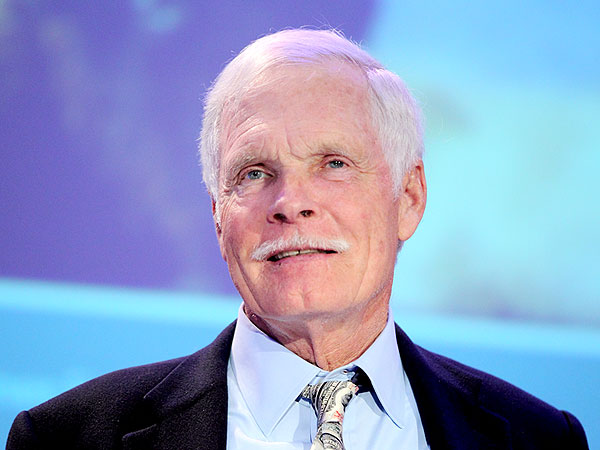 టెడ్ టర్నర్... సీఎన్‌ఎన్ వ్యవస్థాపకుడు( రూ. 7,920 కోట్లు ) 