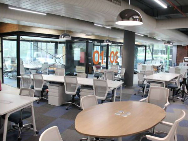 ఒక్కరిద్దరు కాదు వేలమంది ఒకచోట చేరి