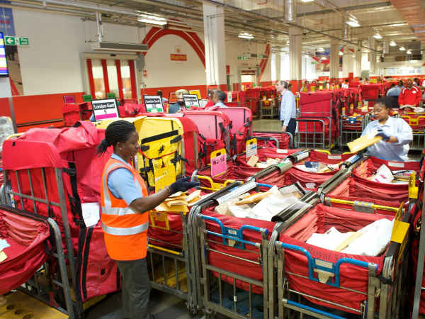 రాయల్‌ మెయిల్‌' తనకు సమాధానం తెలిపినందుకు