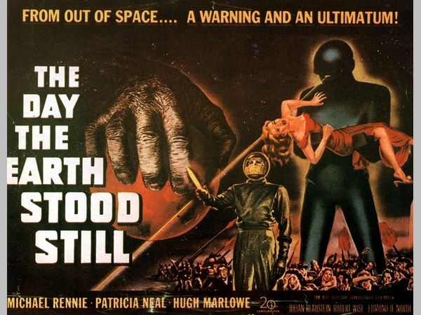 2.) The Day the Earth Stood Still  (ద డే ద ఎర్త్ స్టుడ్ స్టిల్)