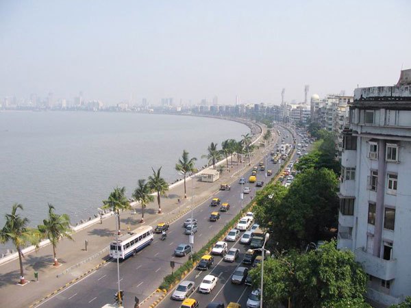3. మెరీన్ డ్రైవ్, ముంబాయి