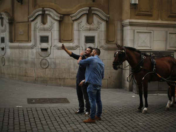 న్యూయార్క్‌లో జెన్నిఫర్‌ రెనాల్డ్స్‌ అనే యువకుడు