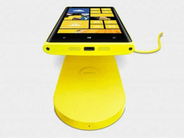 మీ స్మార్ట్‌ఫోన్ కోసం బెస్ట్ వైర్‌లెస్ ఛార్జింగ్ ప్యాడ్స్