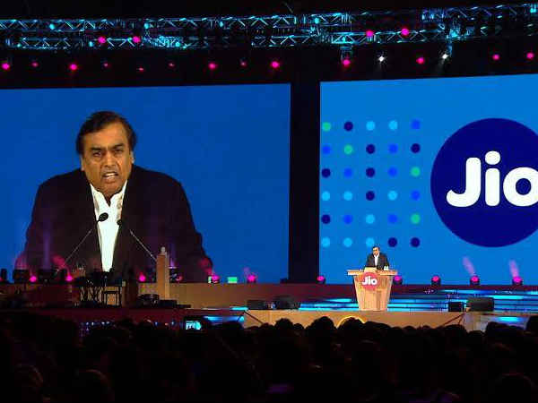 రిలయన్స్ జియో రాకతో టెలికం రంగంలో 