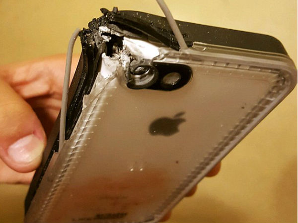 యజమాని ప్రాణం కాపాడిన ఐఫోన్