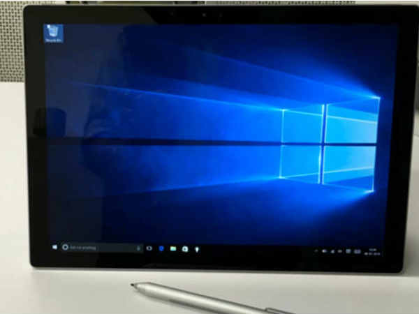 తొలి ఆరునెలలు అమెజాన్ లో డాట్ కాంలో మాత్రమే 