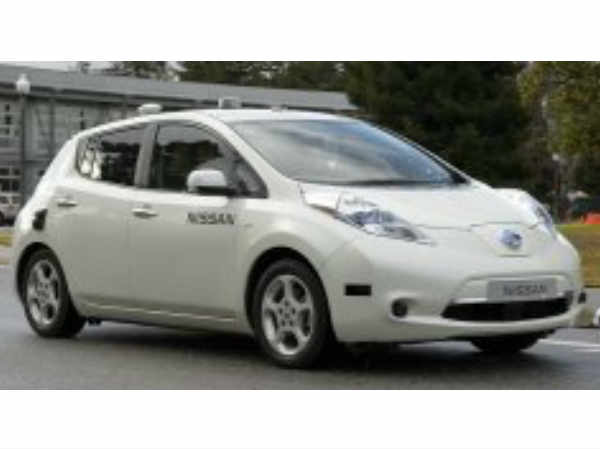 ఈ వాహనానికి కెమెరాలు, సెన్సార్లు