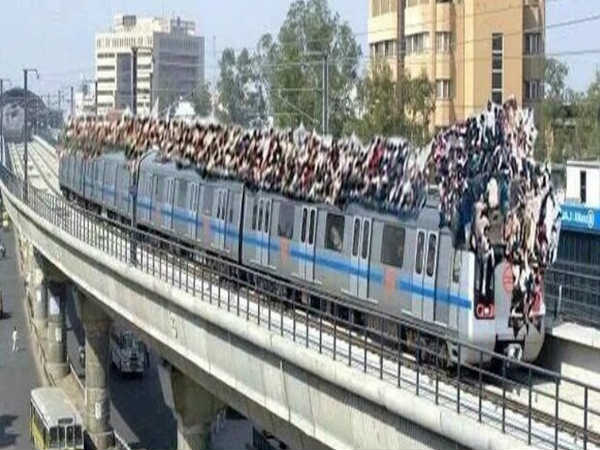 Delhi metro 