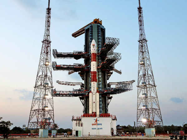 భూ ఉపరితలానికి 503 కిలోమీటర్ల ఎత్తులో ఉపగ్రహాన్ని