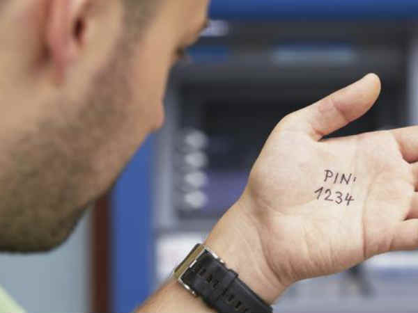 మొదటి 25 స్థానాల్లో నిలిచిన పాస్‌వర్డ్‌లు